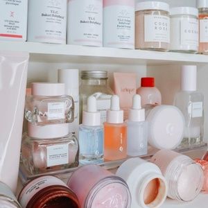 SKINCARE MYSTERY BOX! try new skincare, find a fav